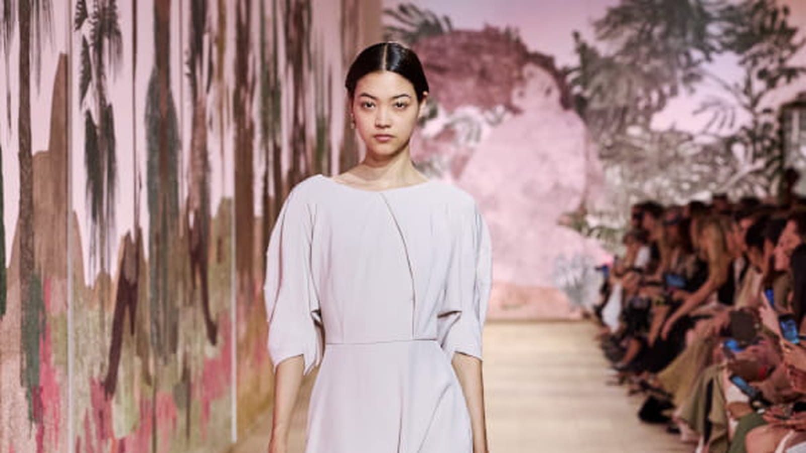 Look 17