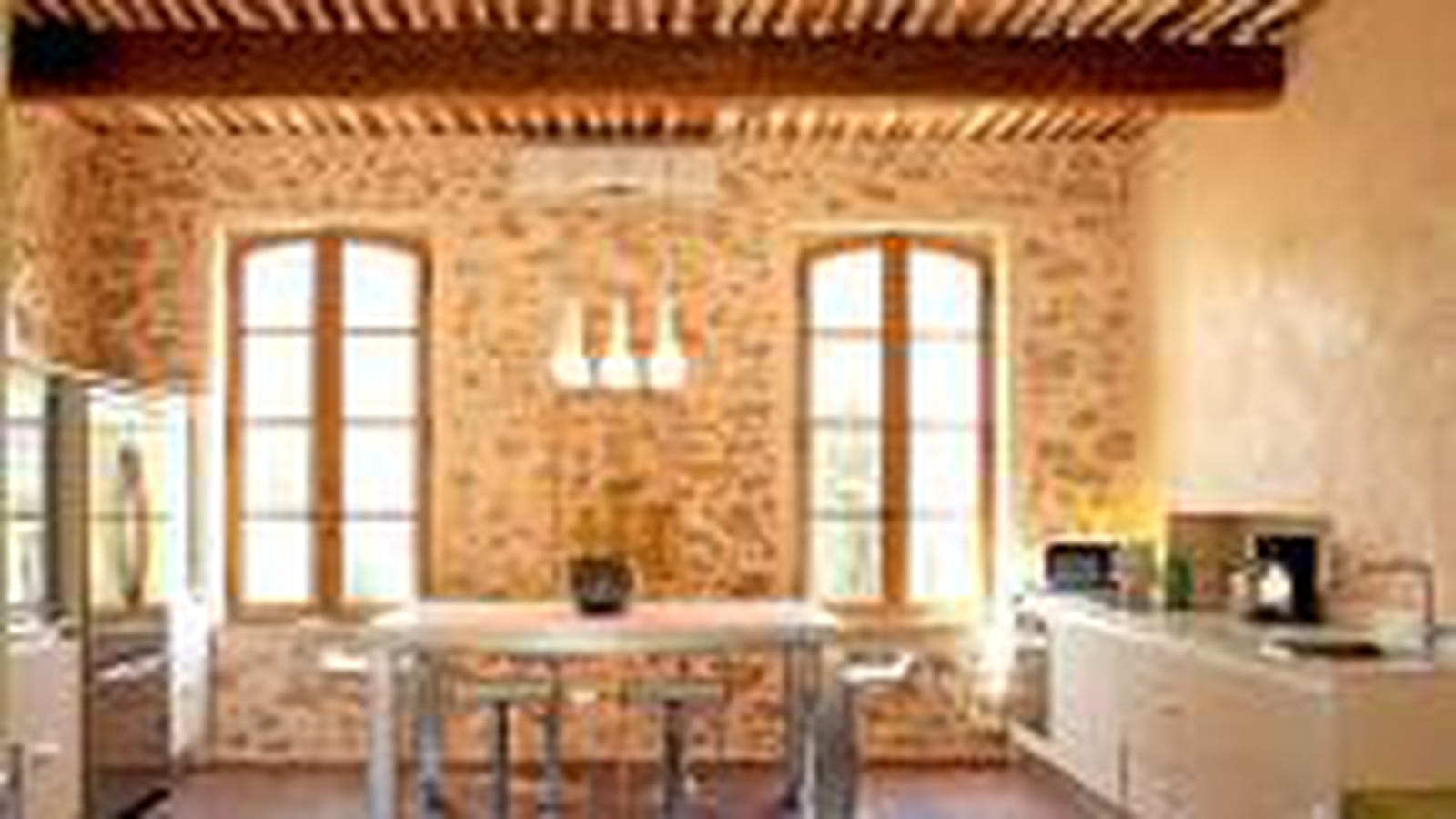 Cuisine en pierre et bois