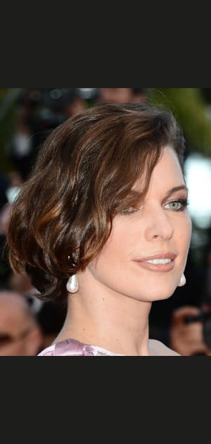 El&eacute;gante Milla Jovovich
