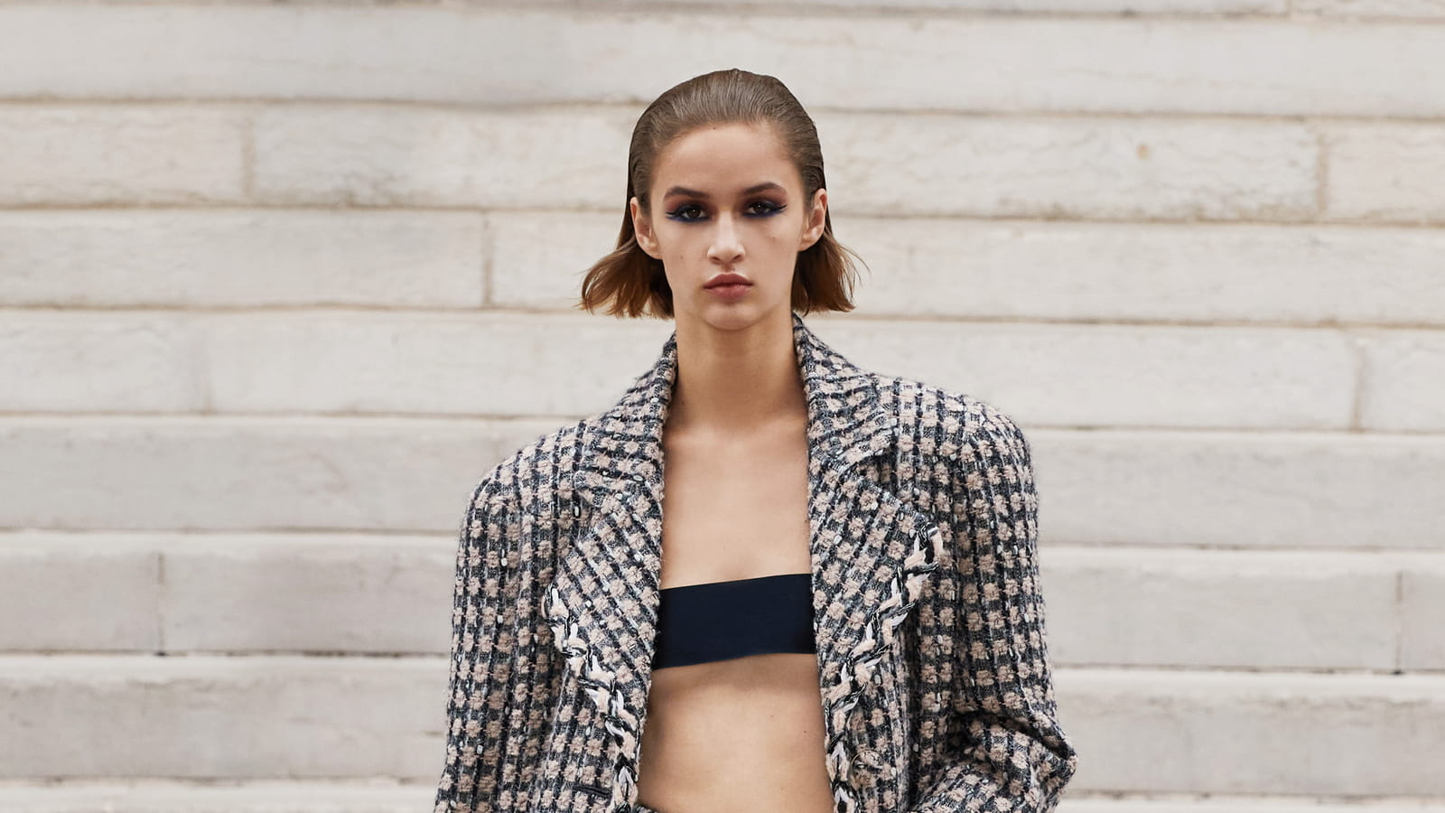 Look 10