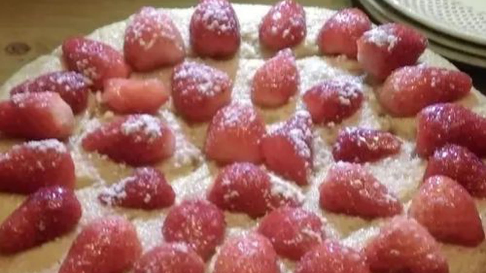 Charlotte aux fraises légère et fondante