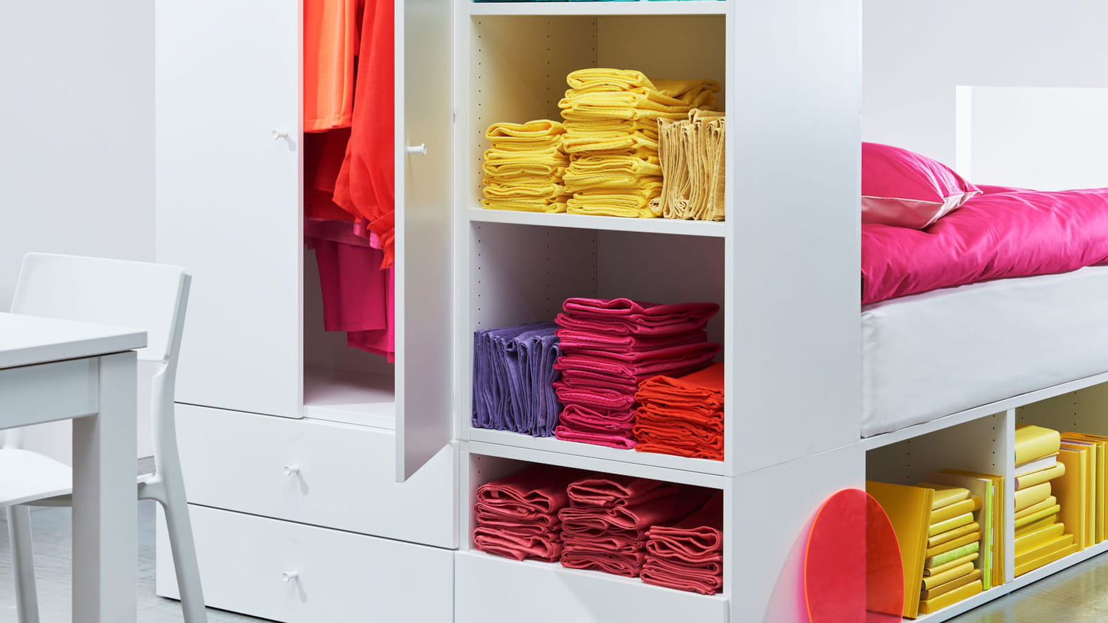 Cadre de lit avec rangement armoire