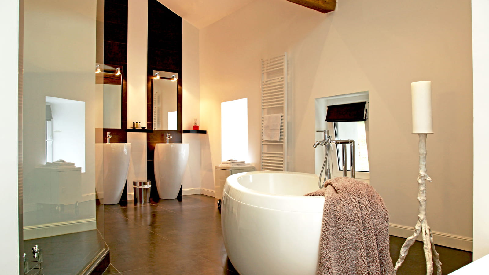 Salle de bains ouverte