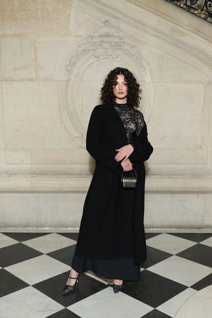 Deva Cassel en robe transparente en dentelle Dior