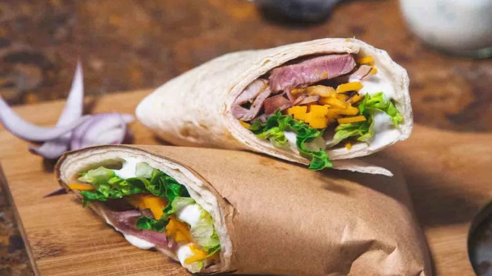 Wrap méditerranées d'agneau bio et légumes croquants