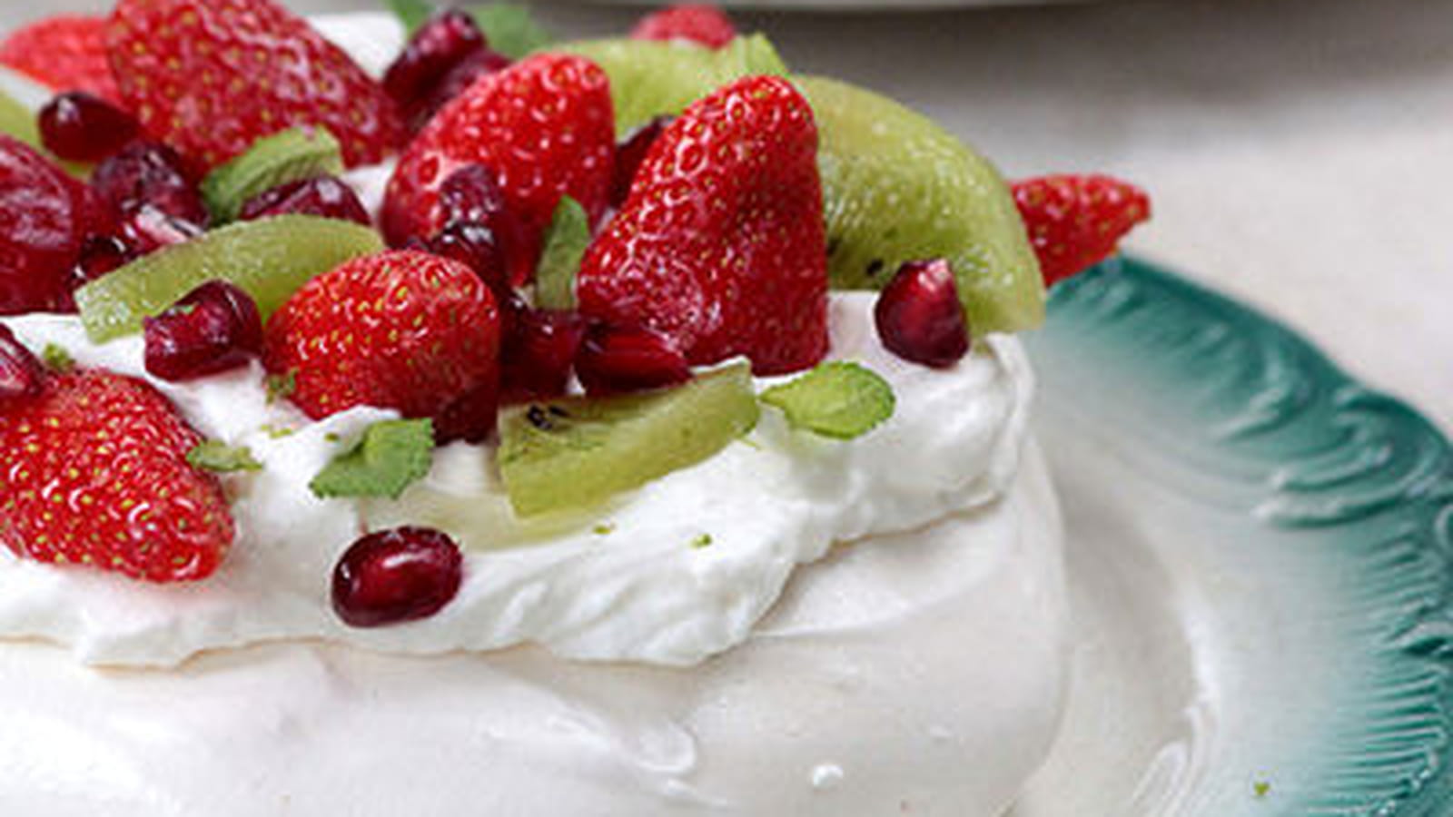 Pavlova fraise, kiwi et citron vert