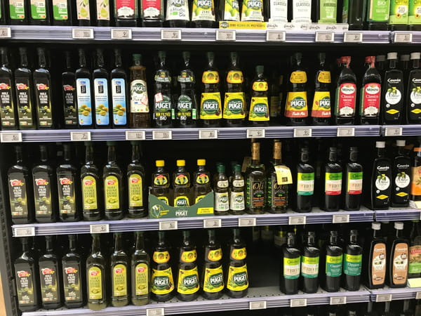 Huile d'oliver au supermarché