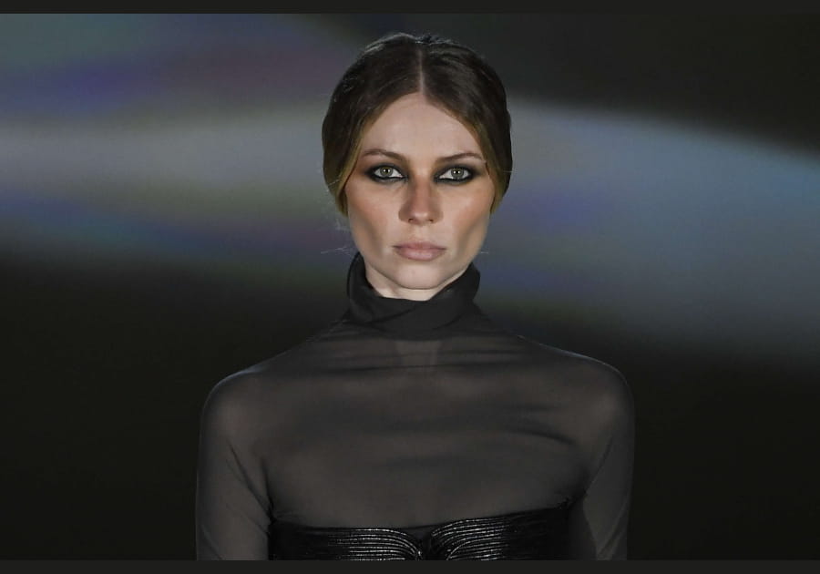 Le regard fum&eacute; de Stephane Rolland