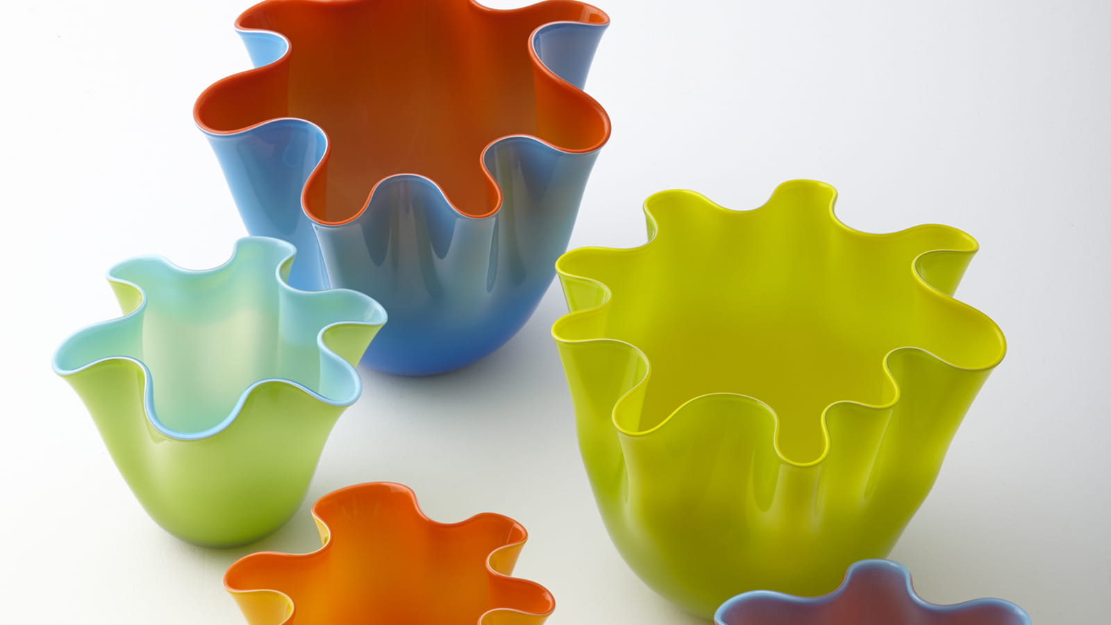 Vases bicolores