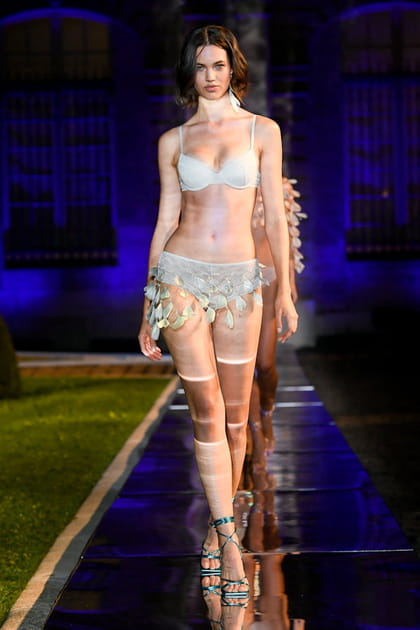 Etam Live Show 2022&nbsp;look sandales m&eacute;tallis&eacute;es