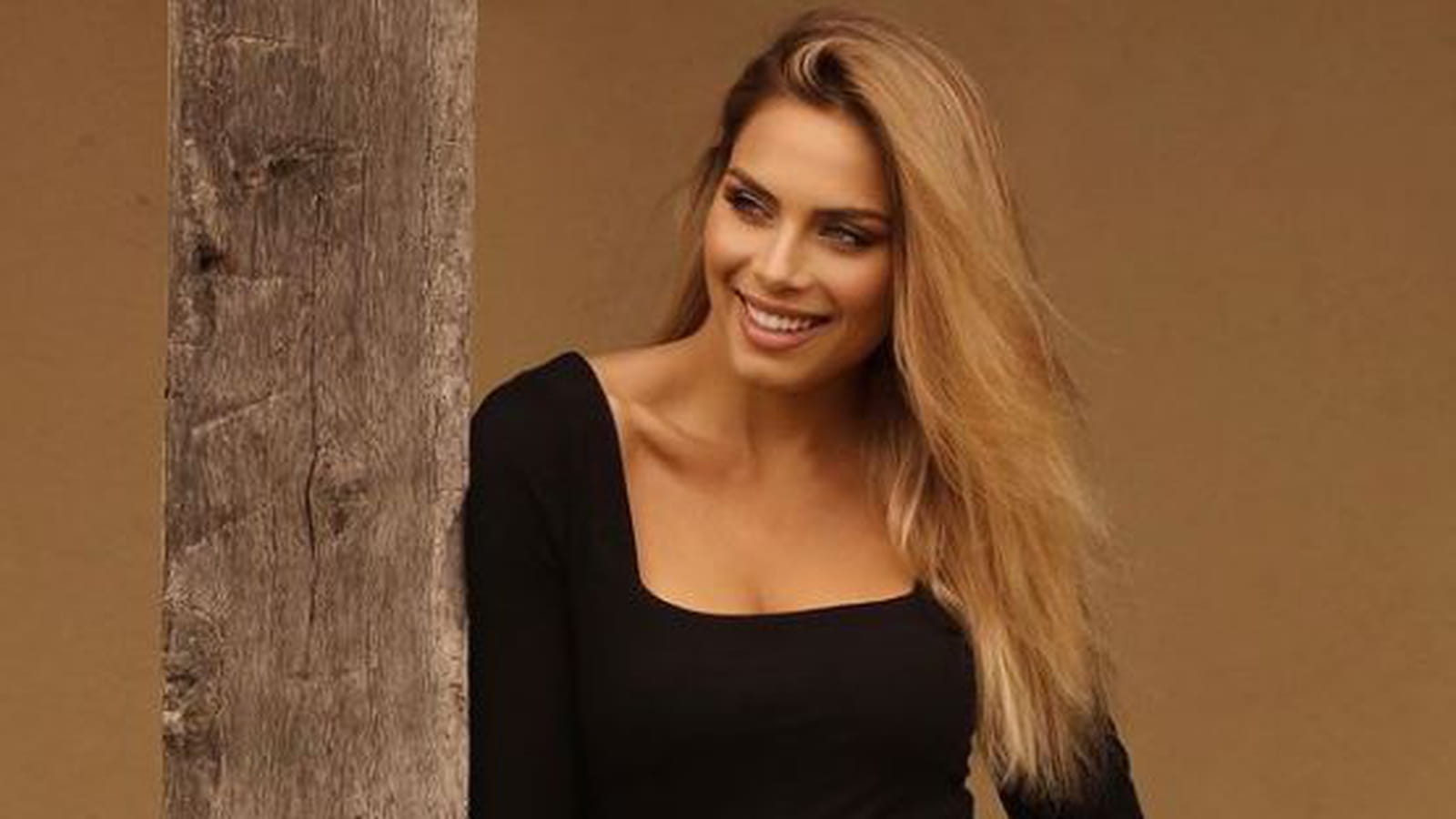 April Benayoum 