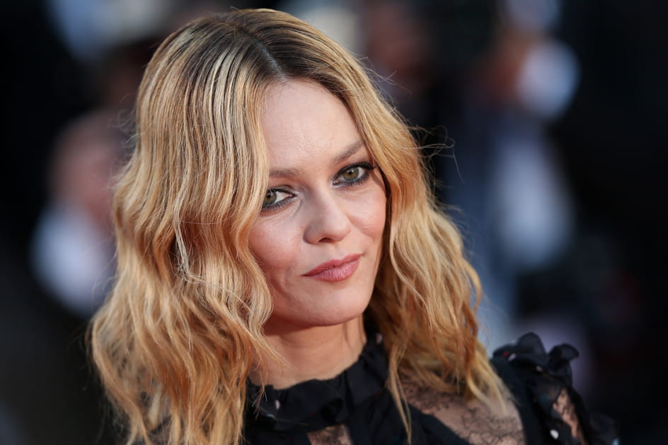 Vanessa Paradis, &eacute;clatante avec son balayage dor&eacute;