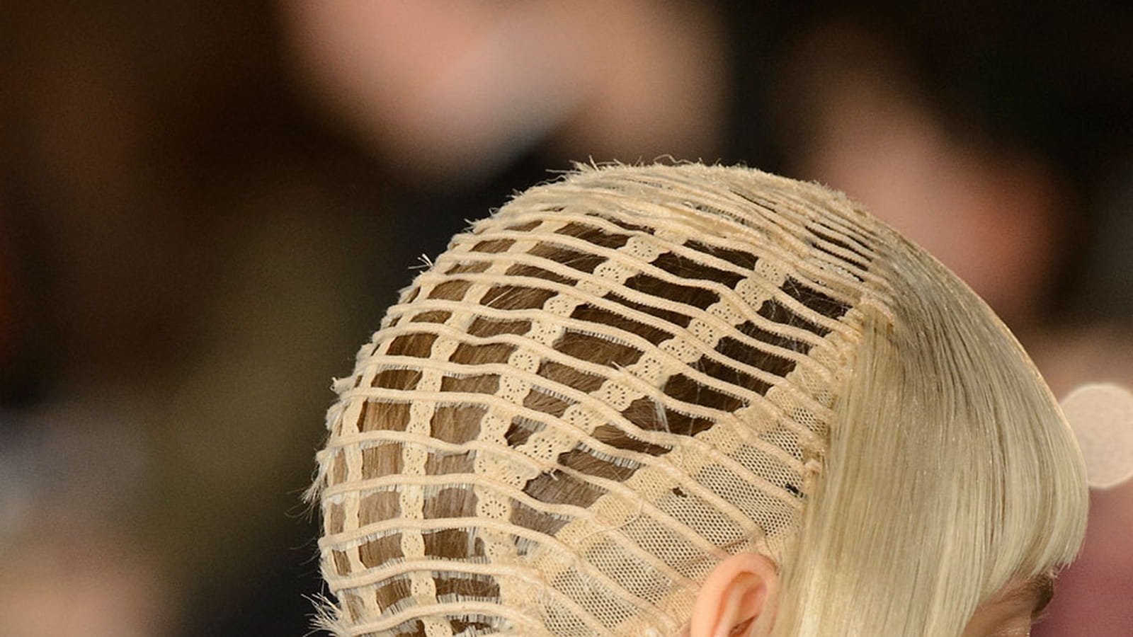 bonnet ajouré à frange Maison Margiela
