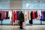 Elle a habillé toutes les femmes, du 36 au 52 : cette marque de mode française pourrait disparaître début 2026