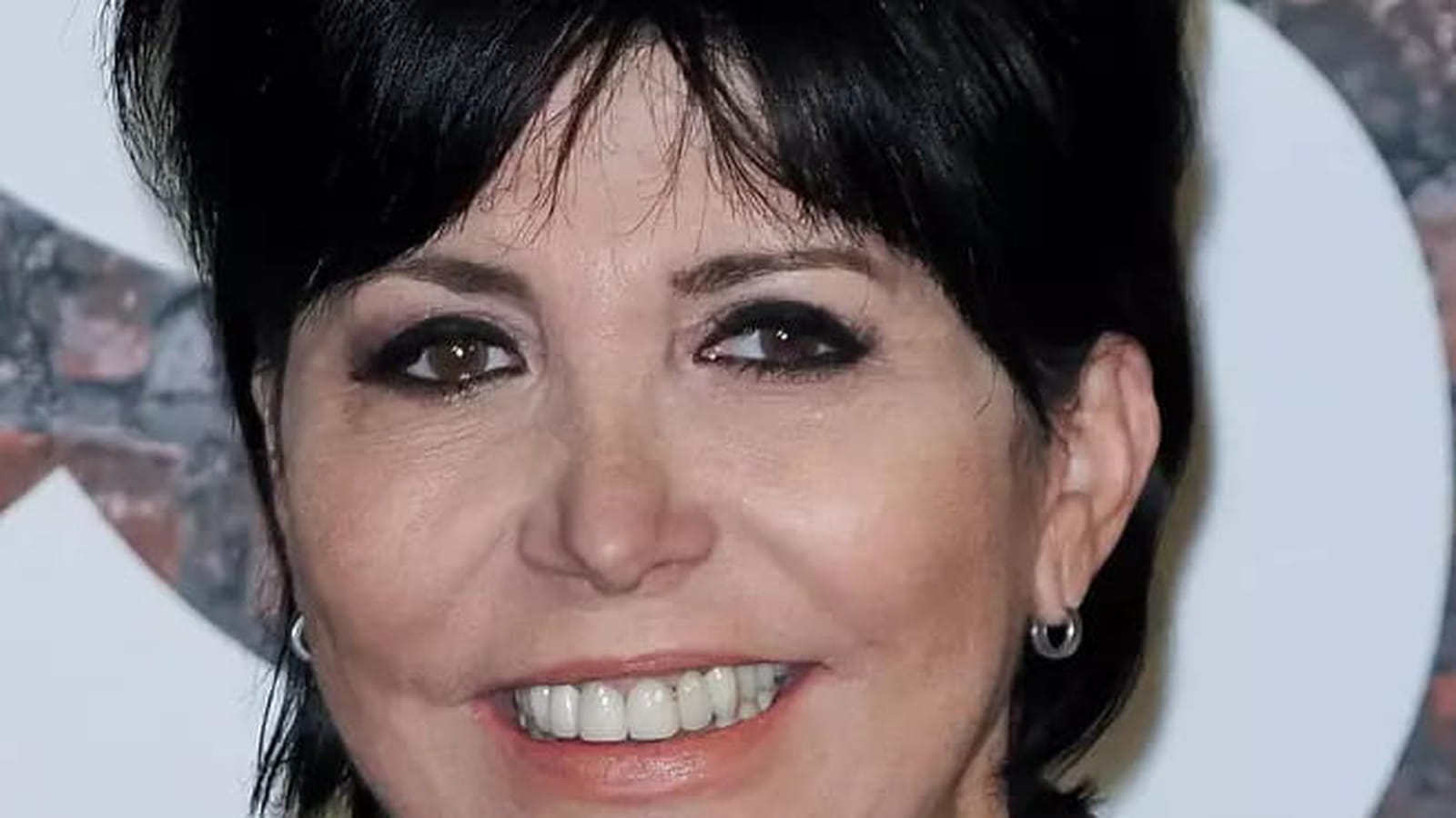 Liane Foly