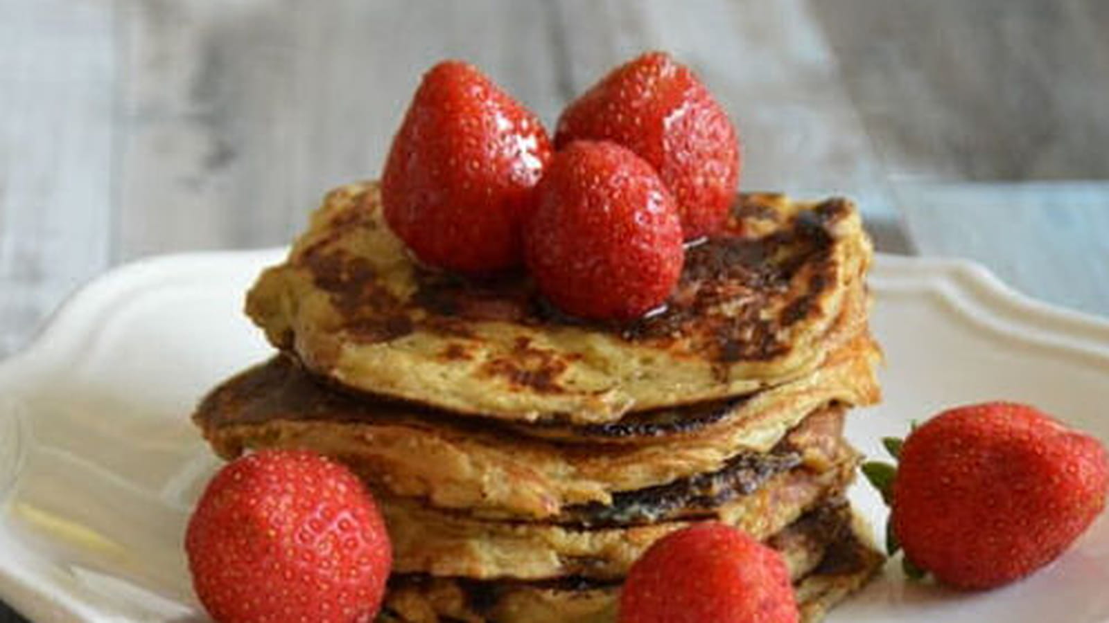 Pancakes à la fraise et banane