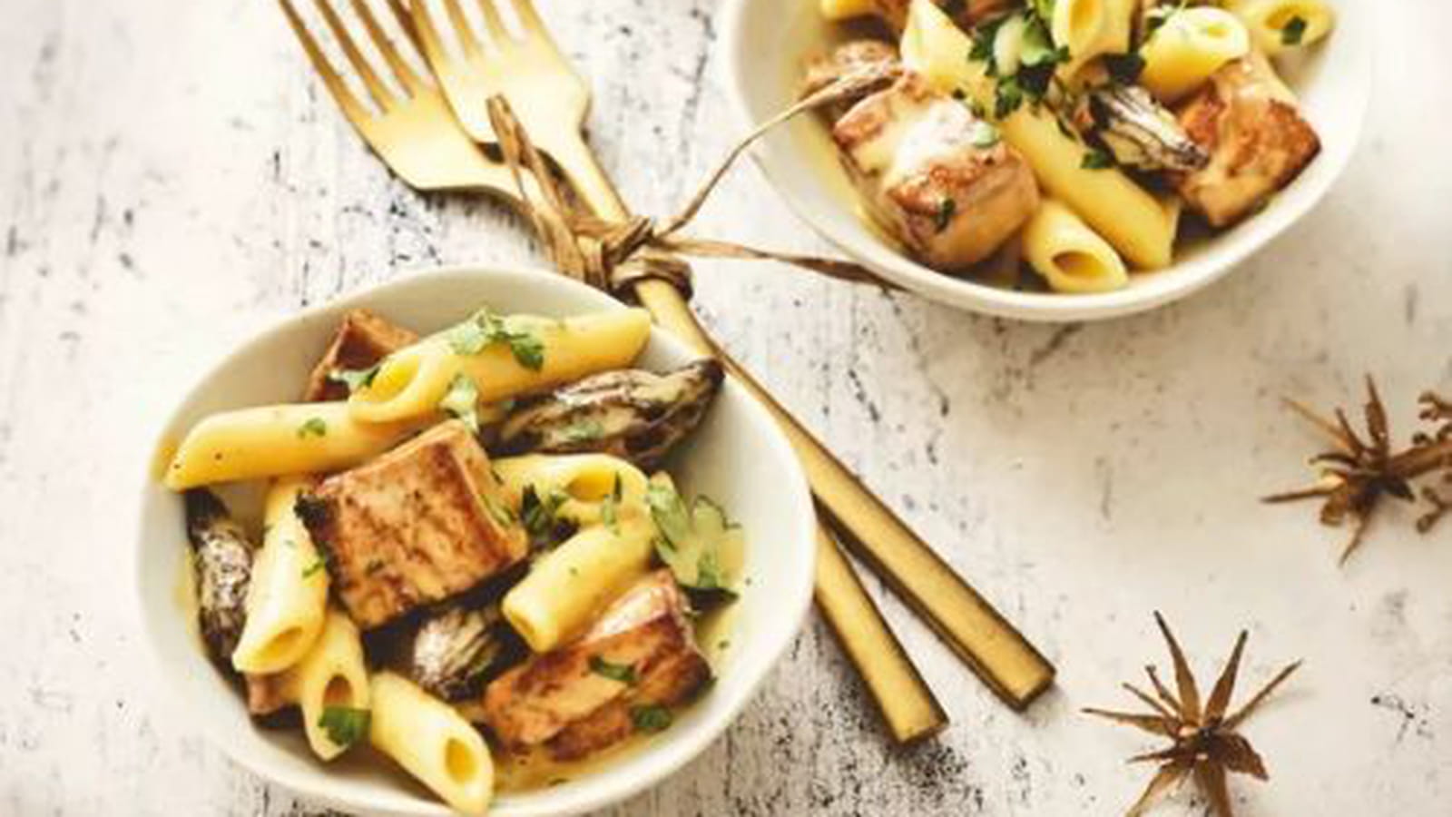 Macaronade au foie gras de canard & aux morilles par la cheffe Darroze