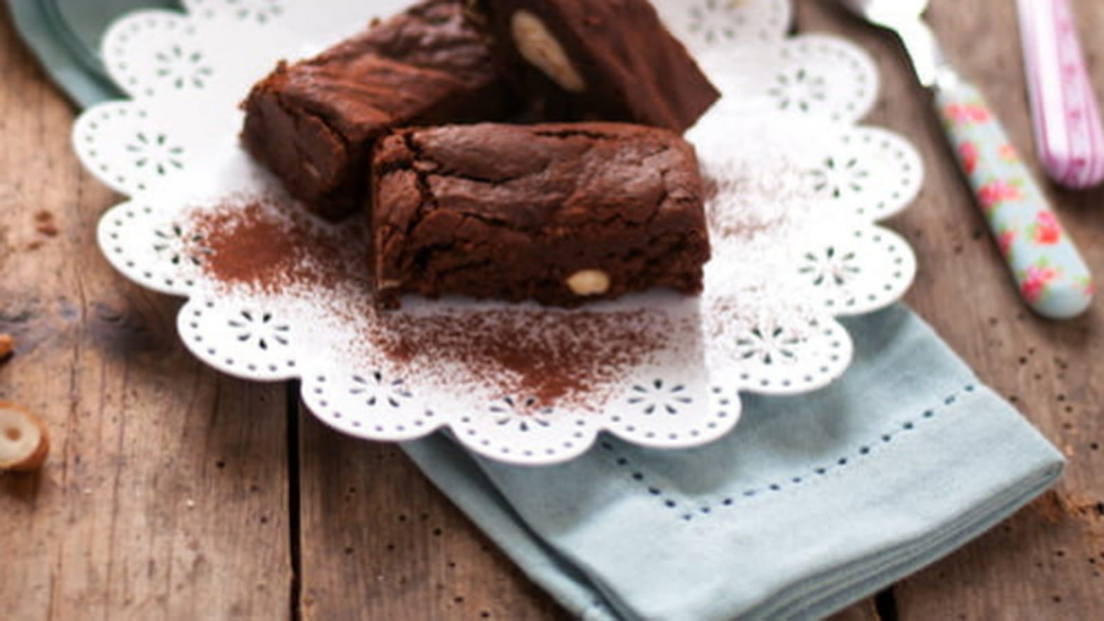 Brownies végétaliens coco-pralinés, chocolat 70% et fleur de sel