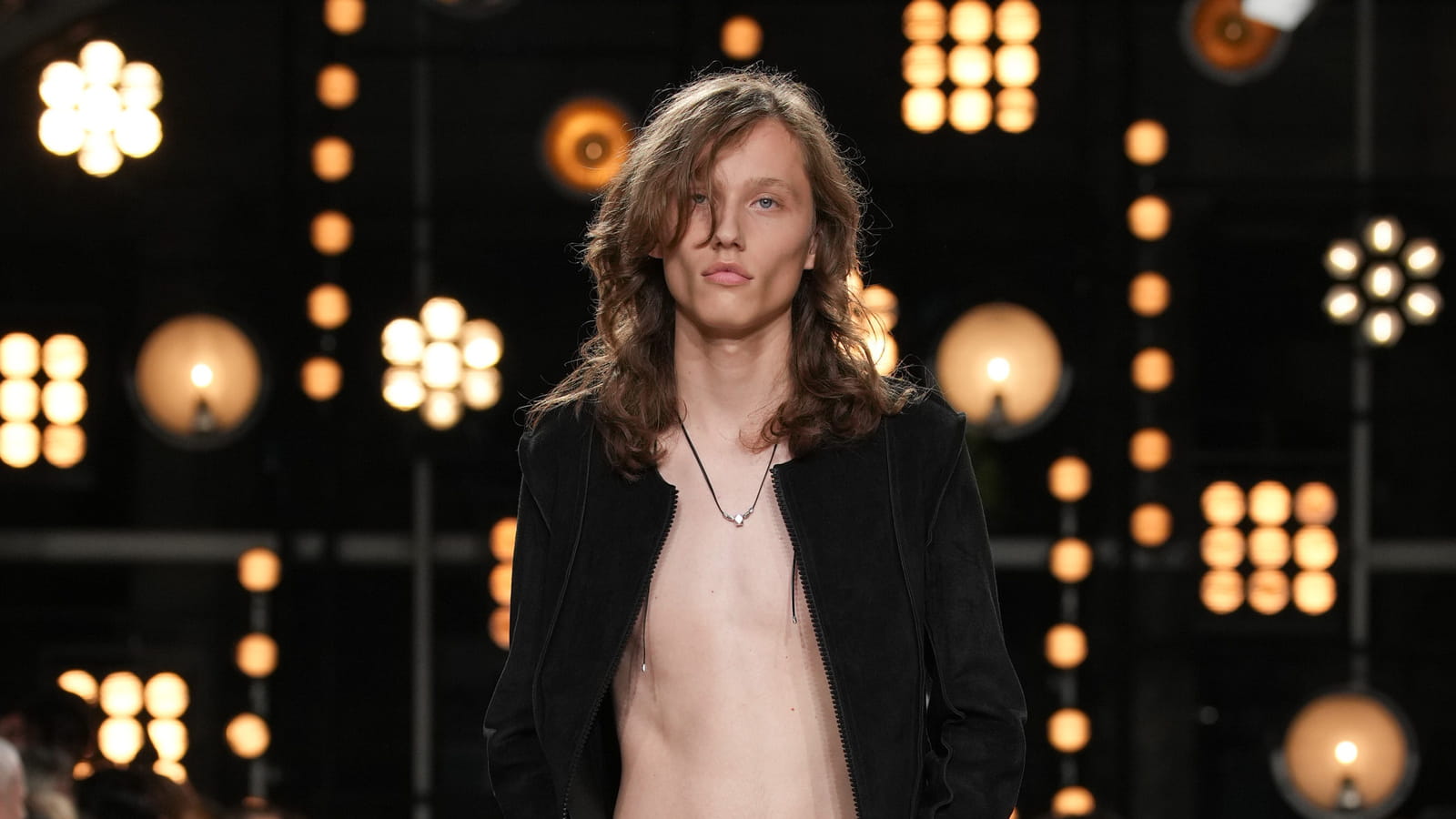 Look 15