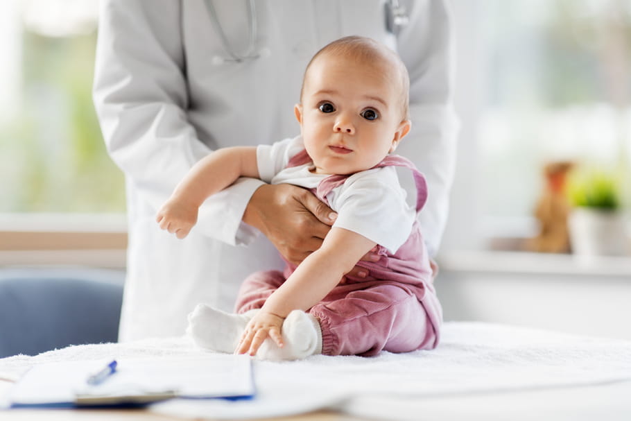 Examens obligatoires de bébé : nourrisson, âge, lesquels ?
