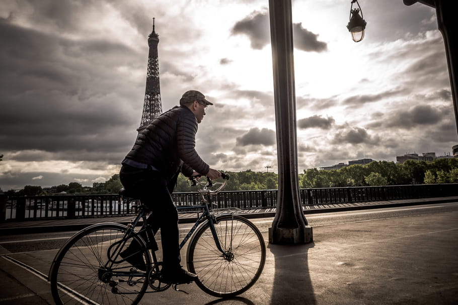 Votre vélo, ce héros : aide de 50 euros, pistes cyclables, grandes artères fermées...