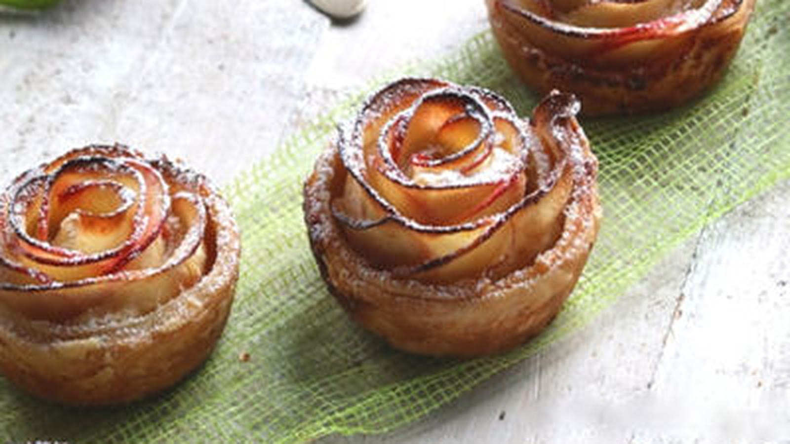 Tartelettes roses aux pommes