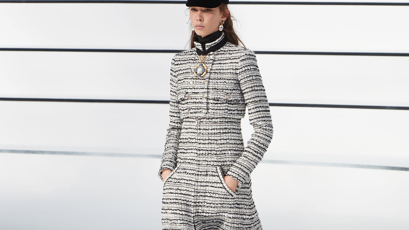 Look 35