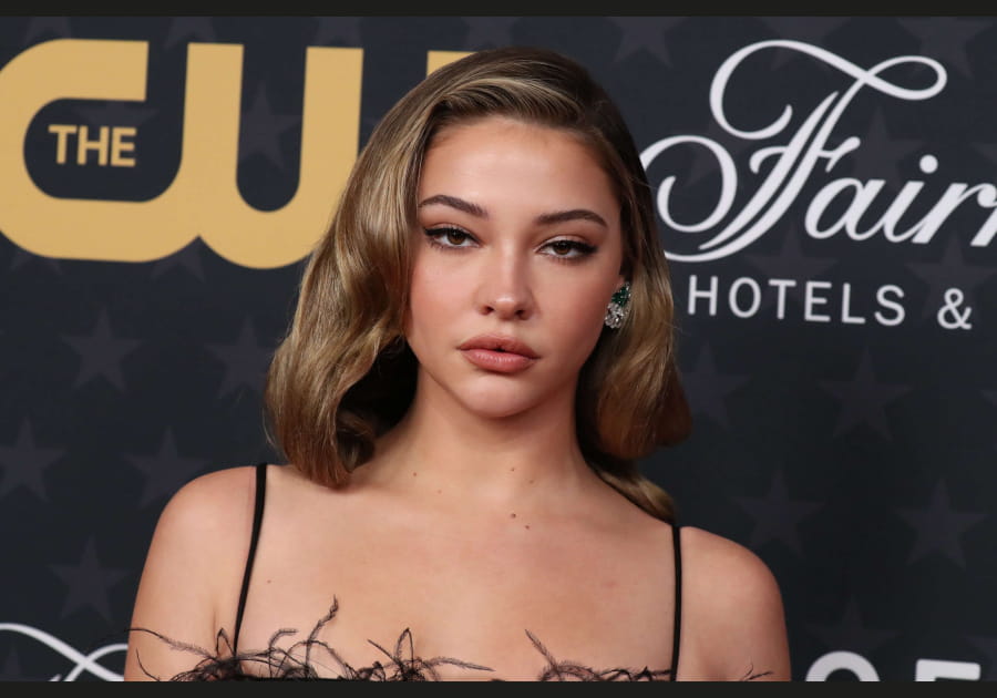 Top&nbsp;: le look r&eacute;tro de Madelyn Cline