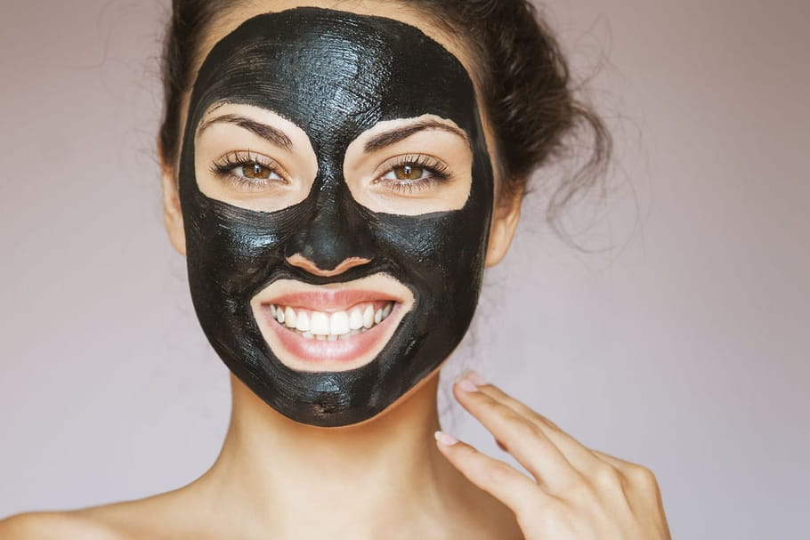 La tendance des masques anti-points noirs inquiète