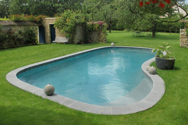 Piscine citadine inférieure à 30 m² de forme libre : trophée d'or