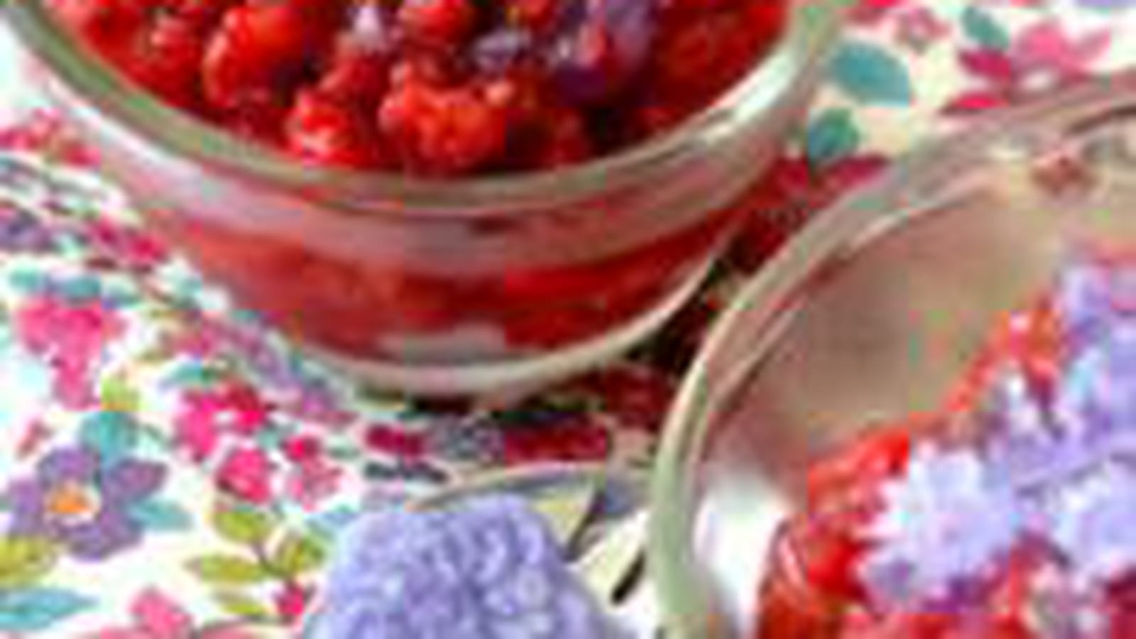 Kir granité vanillé aux framboises et aux violettes