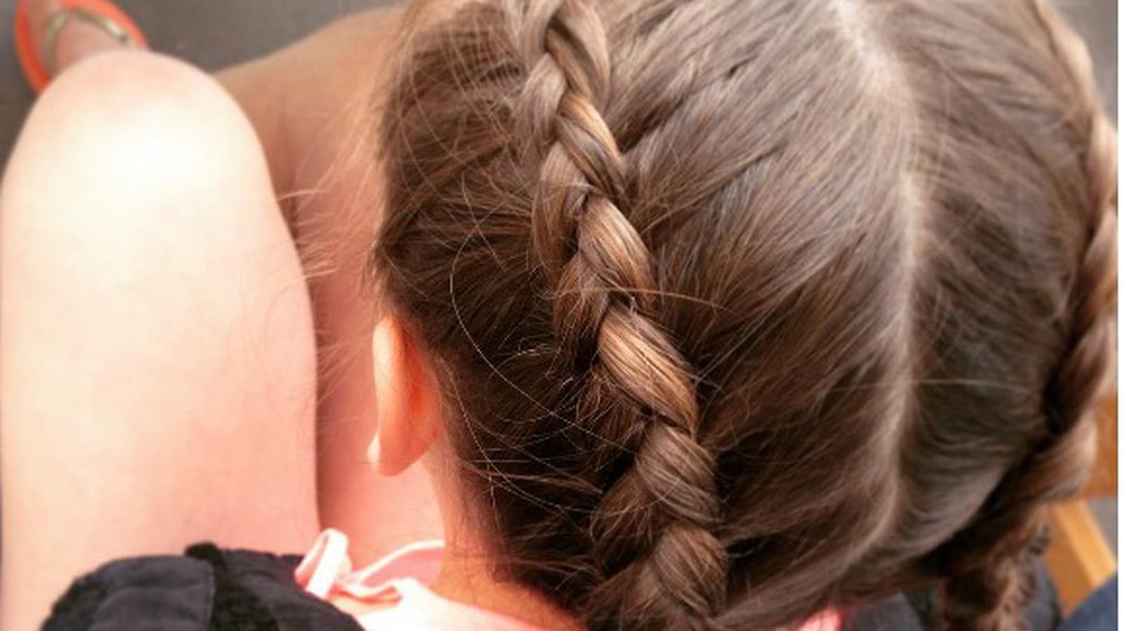 Des couettes et des tresses brésiliennes