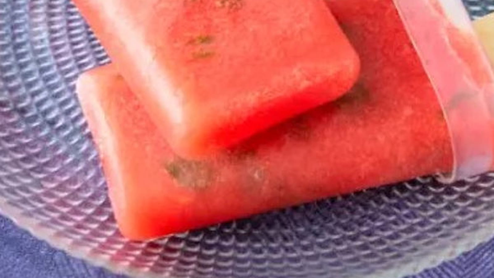 Glace à l’eau pastèque menthe