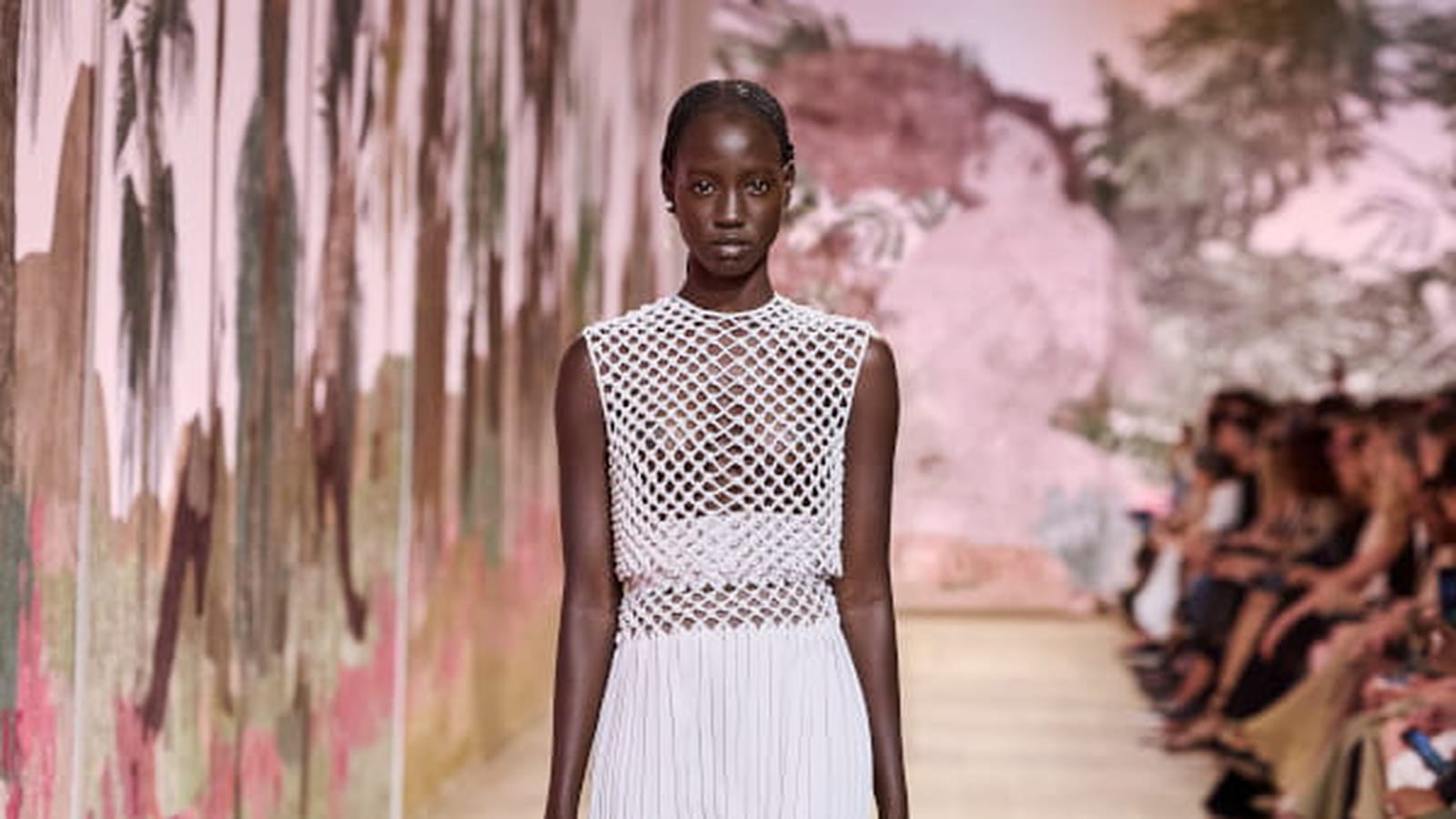 Look 19