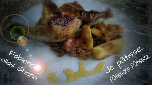 Cailles braisées au miel, pommes et raisins