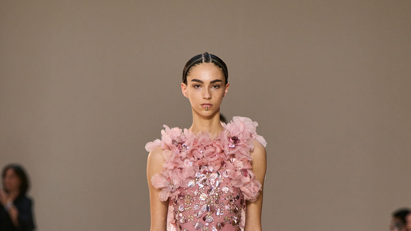 Look 32