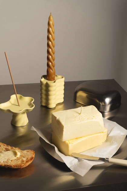 Un bougeoir jaune beurre pour tous les faire fondre