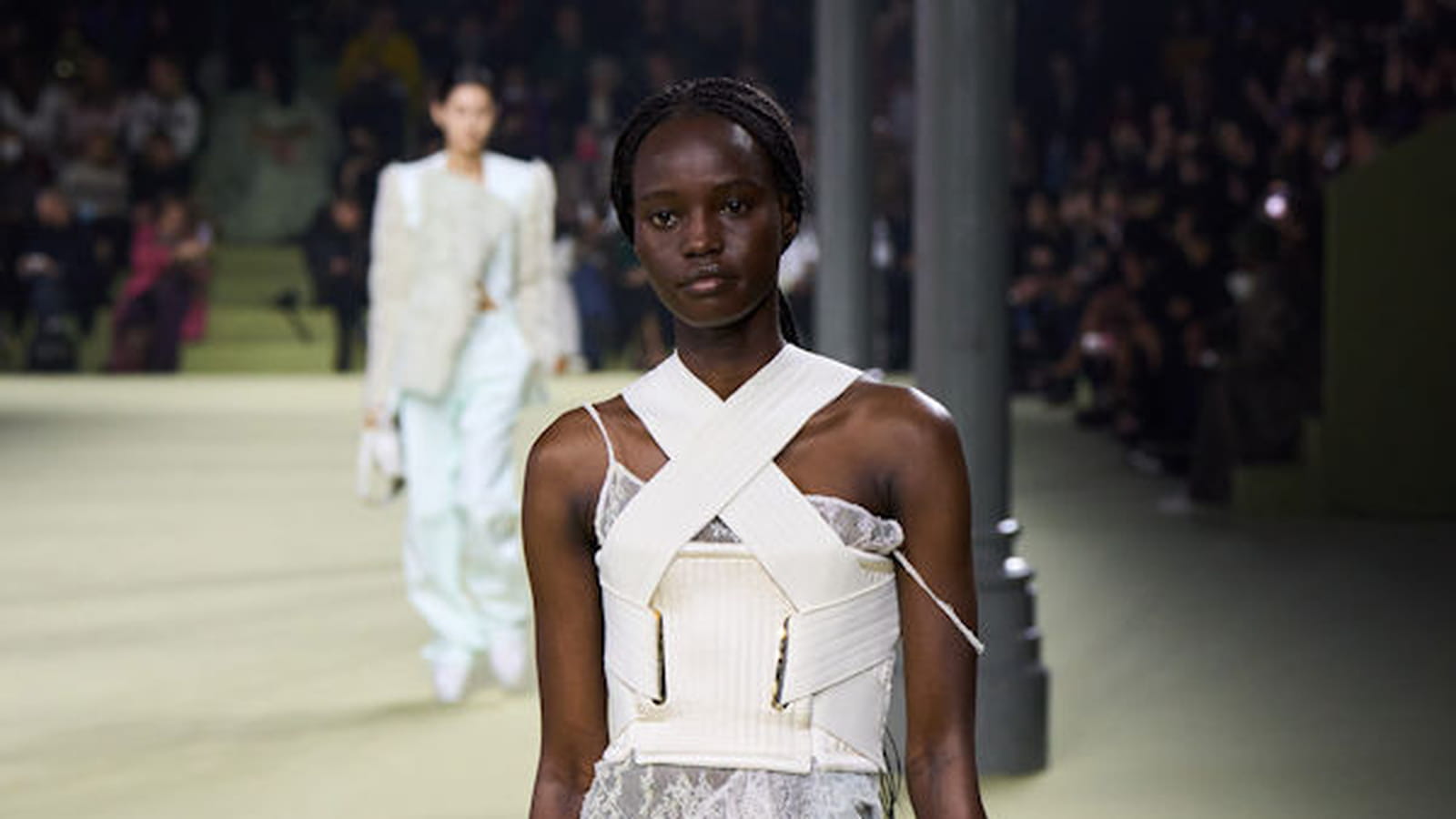 Look 26