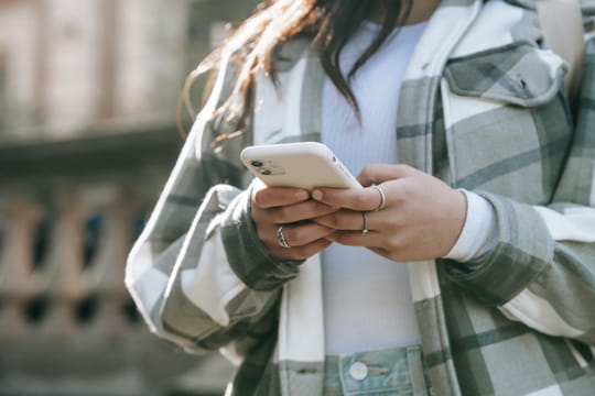 Quand ce pr&eacute;nom appara&icirc;t dans un message WhatsApp, le piratage de votre compte a commenc&eacute;