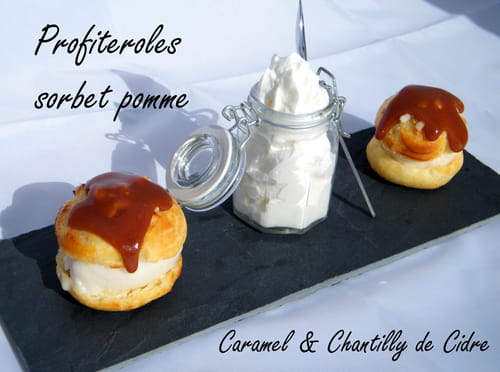 Profiteroles à la pomme , caramel et chantilly