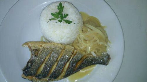 Yassa de daurade à la sénégalaise