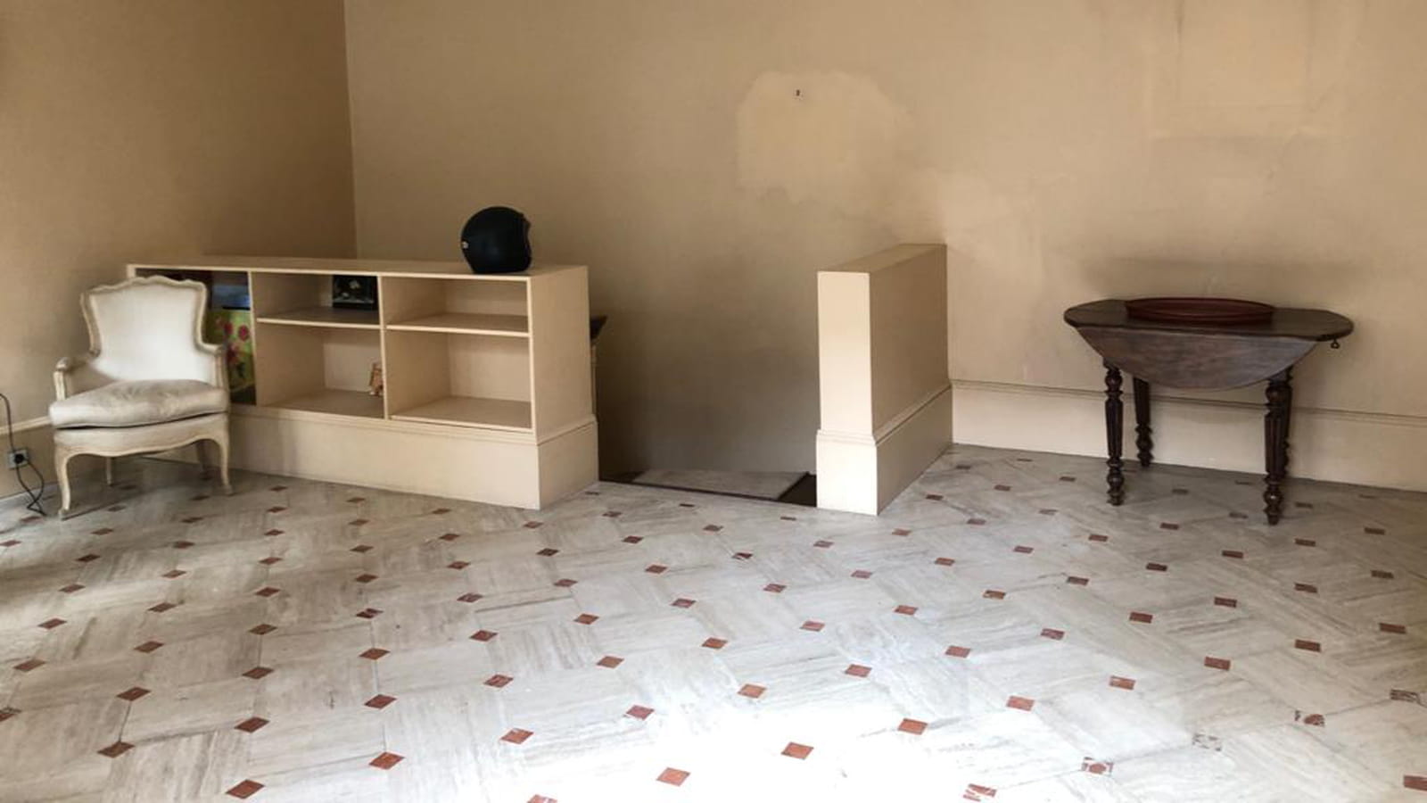 Accès salle à manger avant 