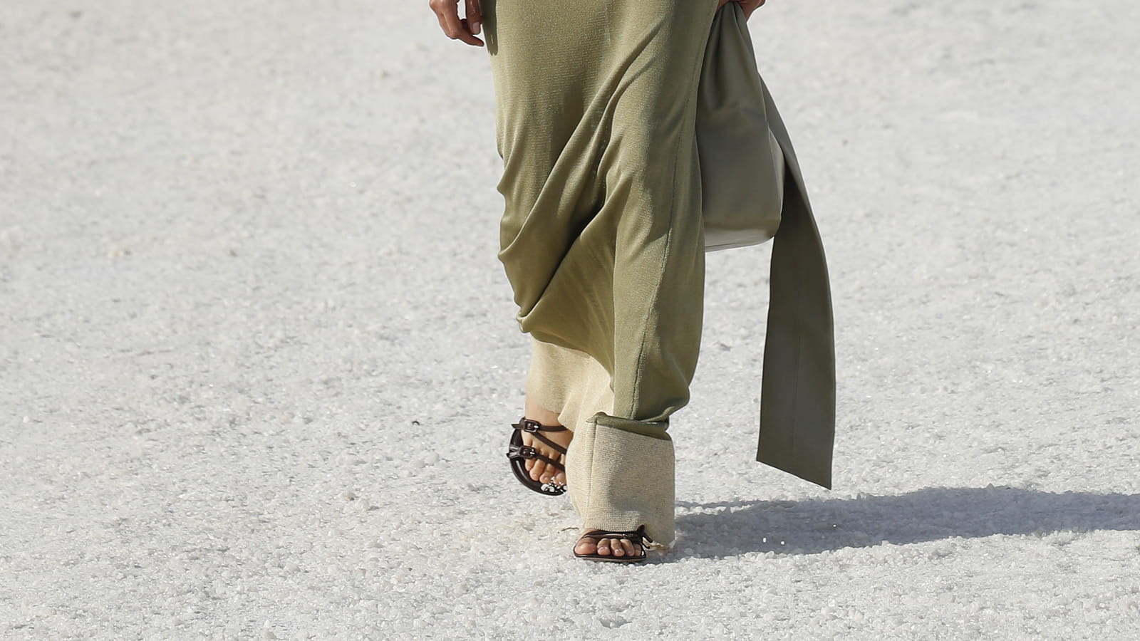 Look 30