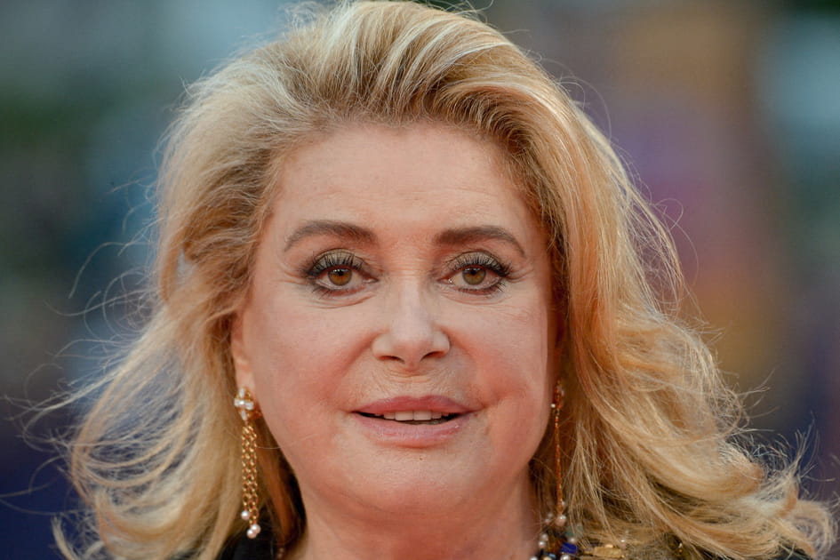 Catherine Deneuve et son fard &agrave; paupi&egrave;res vert