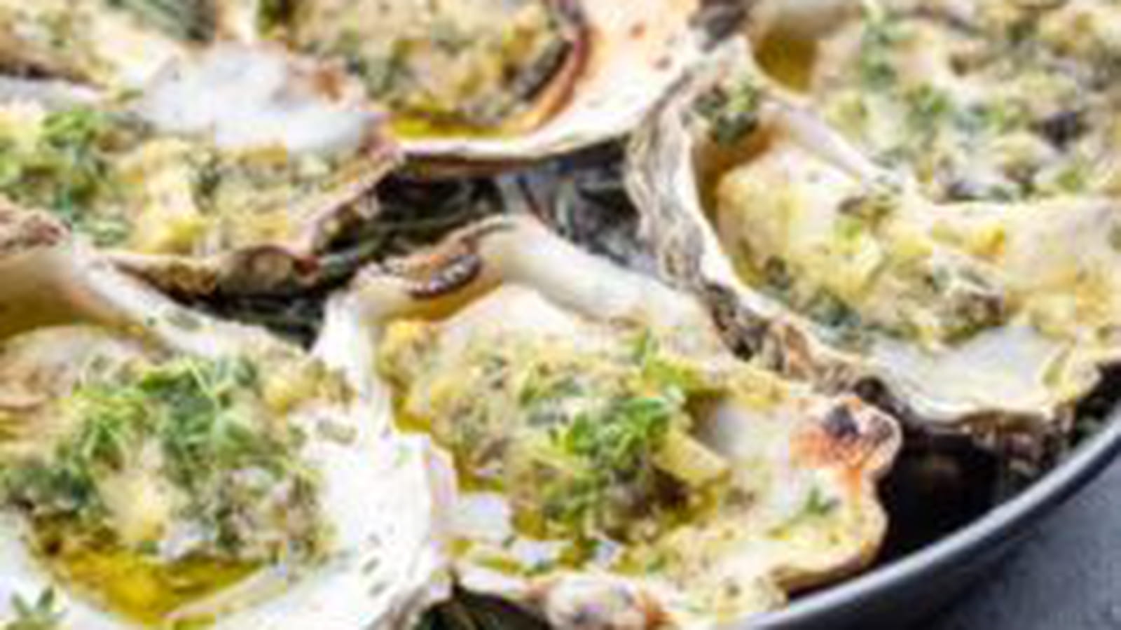 Huîtres gratinées au four façon Cyril Lignac