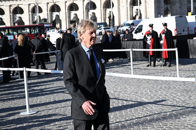 Le prince Ernst-August de Hanovre vu aux obs&egrave;ques de Valentino