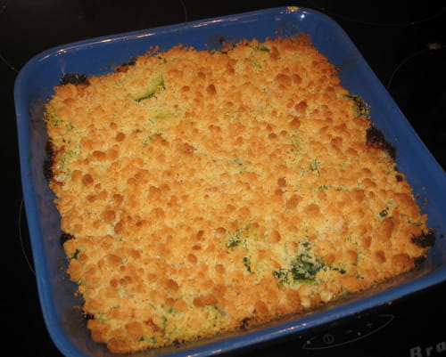 Crumble courgettes et saumon fumé