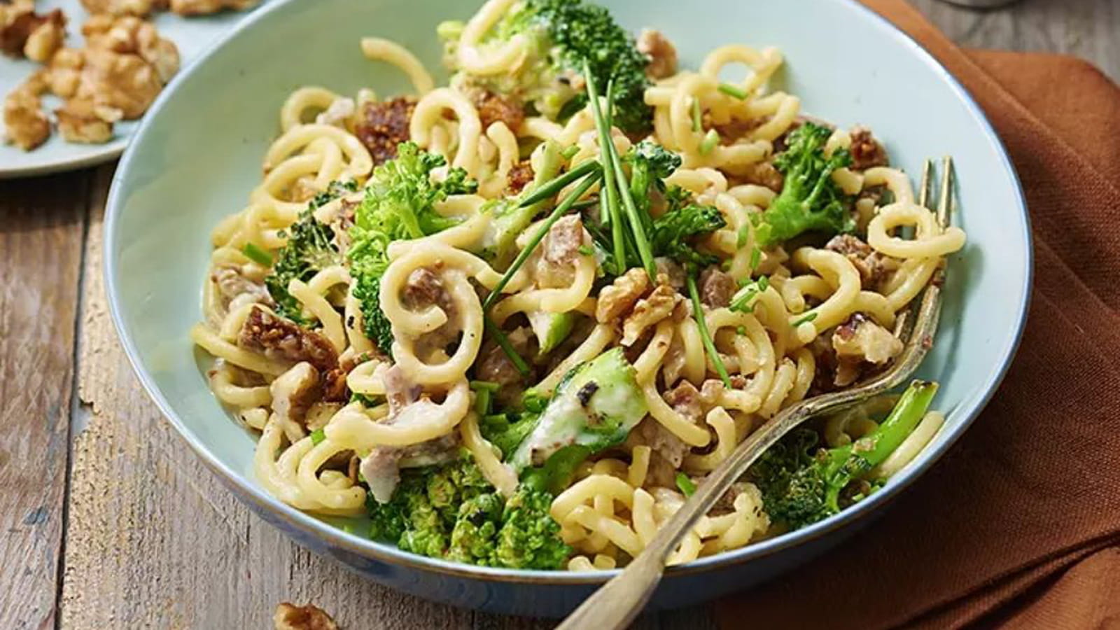 Spaghetti courts au chèvre, figues et brocoli