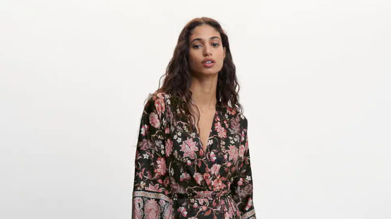 Robe à ourlet frangé Mango 