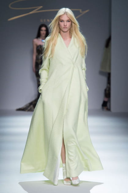 D&eacute;fil&eacute; Genny